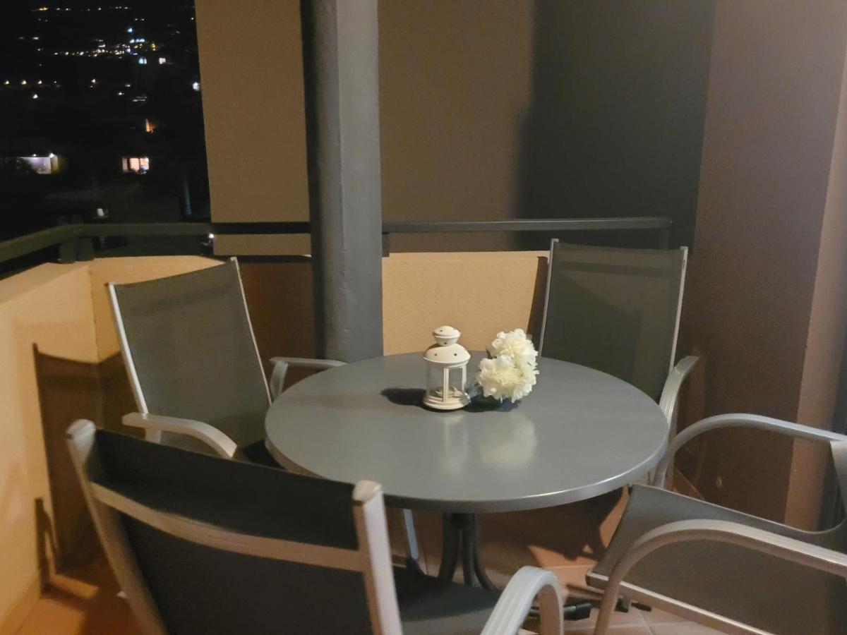 אדחה Paraiso View Apartment,Wifi, Terrace Sea Views, Pool , Garage, Car Rental מראה חיצוני תמונה